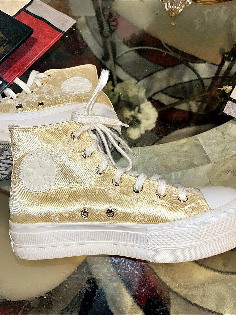 😎Converse Chuck Taylor All Star Gold & White High-Top Sneakers Like New